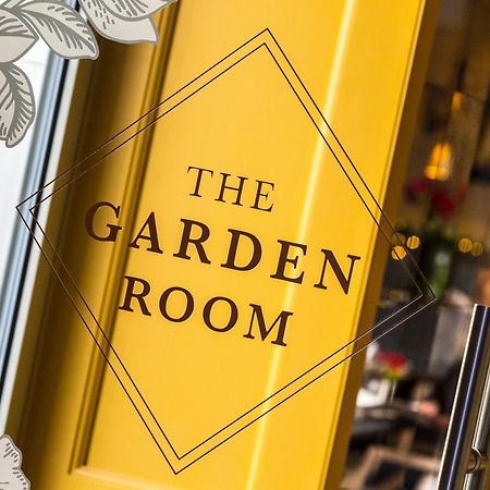 The Merrion Hotel Dublin Bagian luar foto