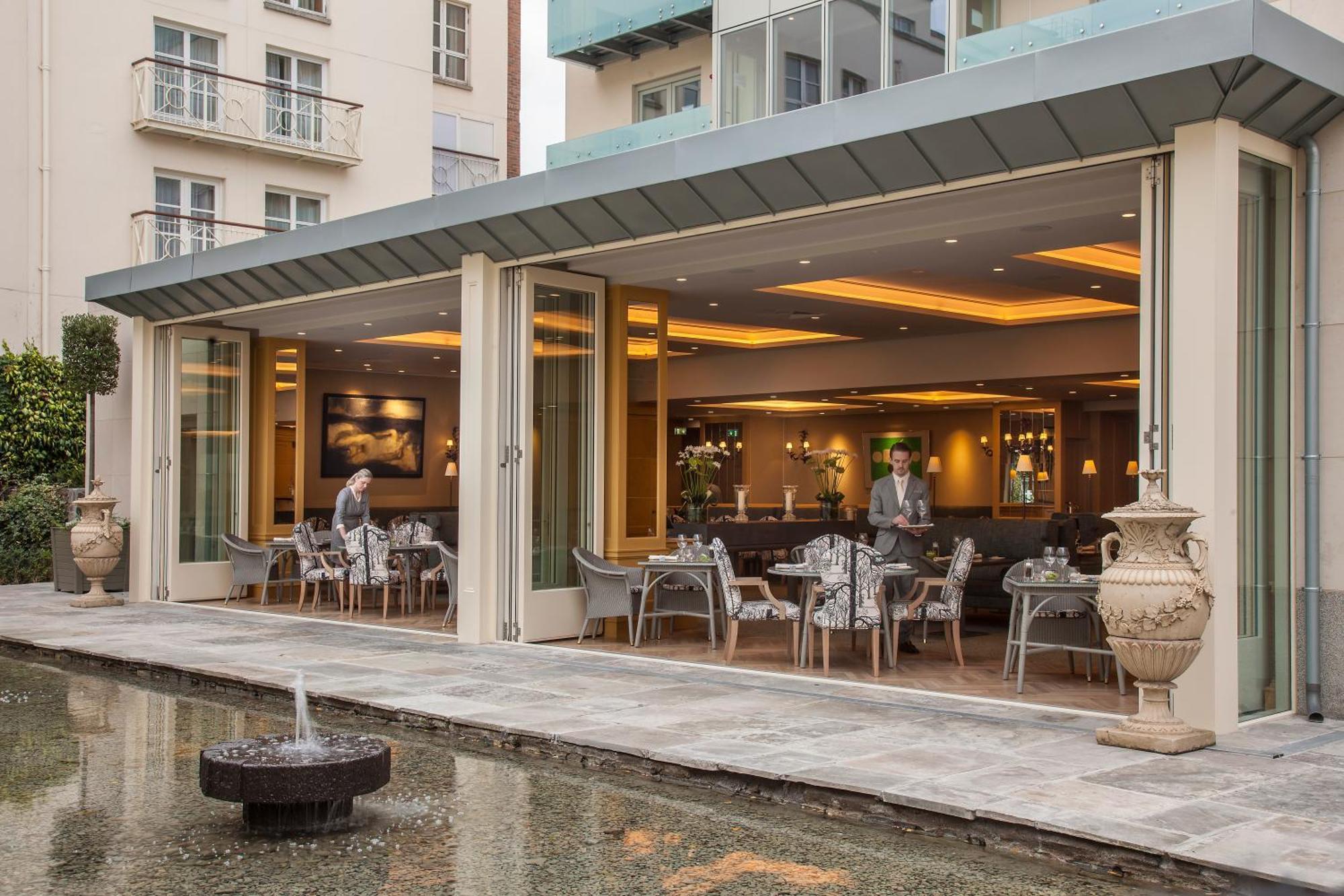 The Merrion Hotel Dublin Bagian luar foto