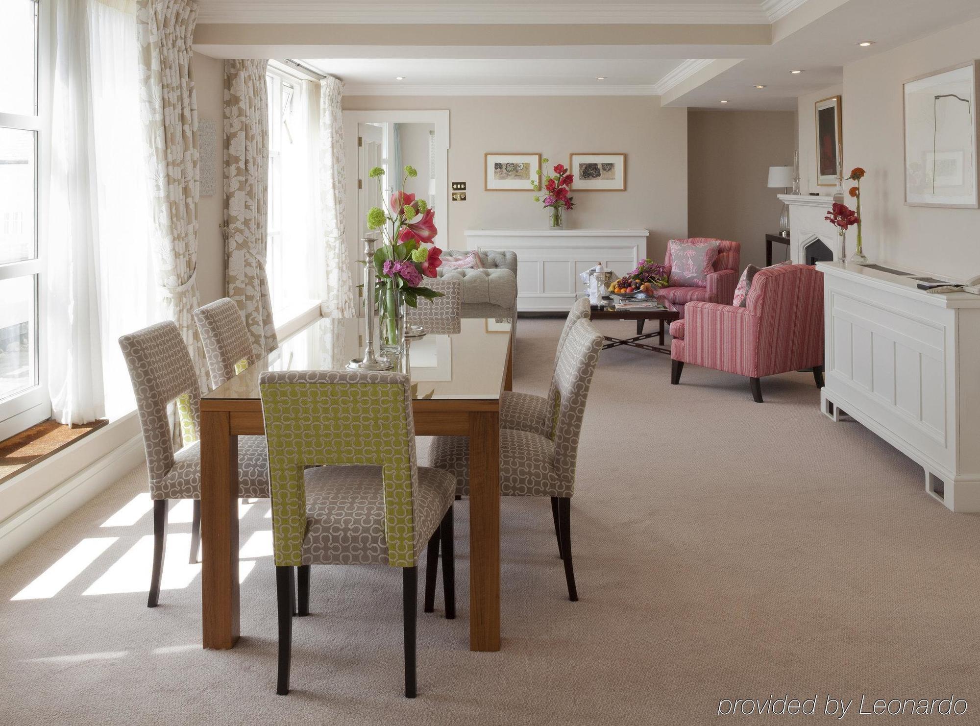The Merrion Hotel Dublin Bagian luar foto