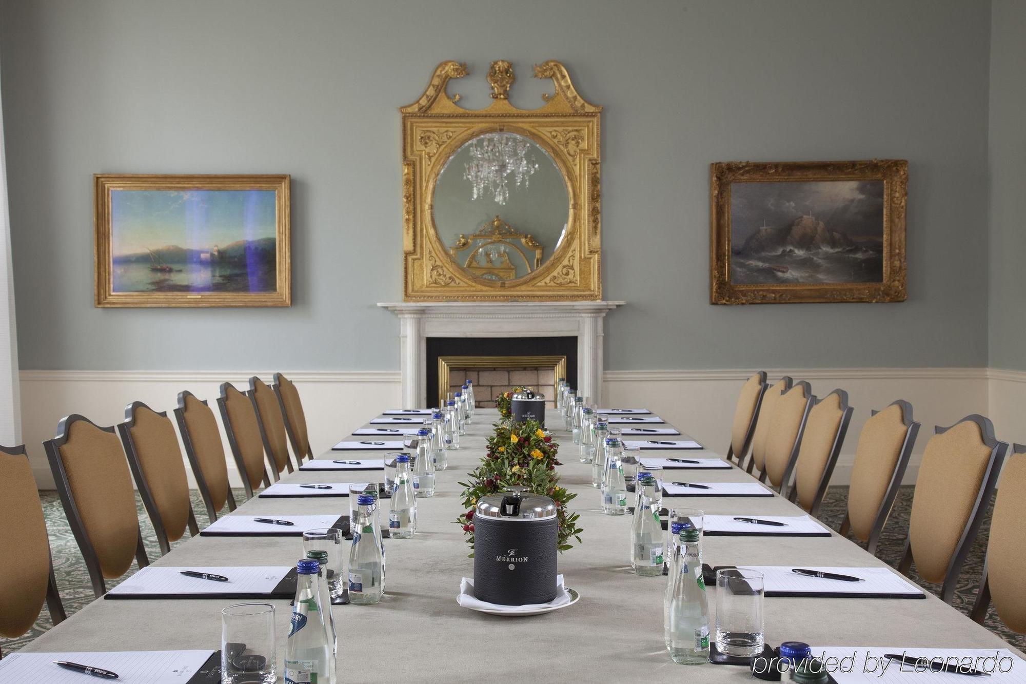 The Merrion Hotel Dublin Bagian luar foto
