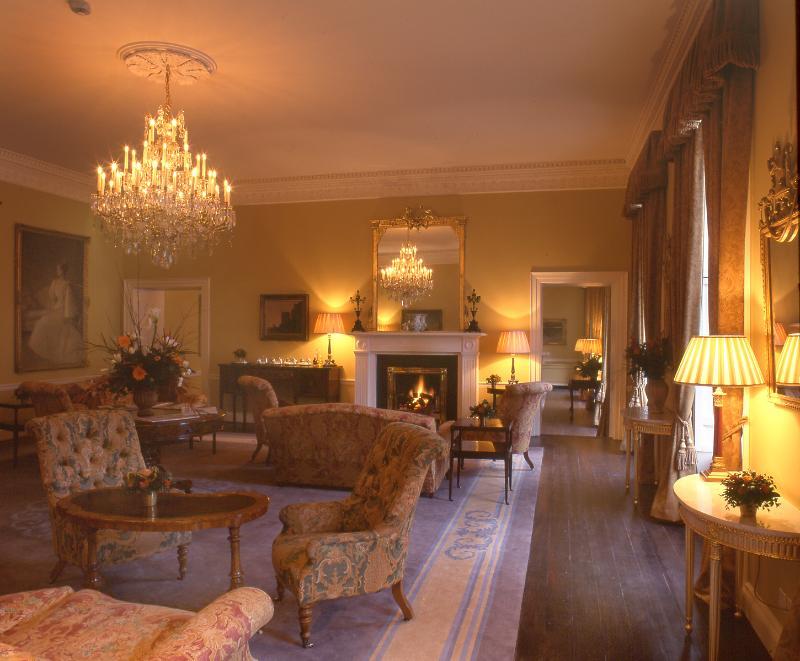 The Merrion Hotel Dublin Bagian luar foto