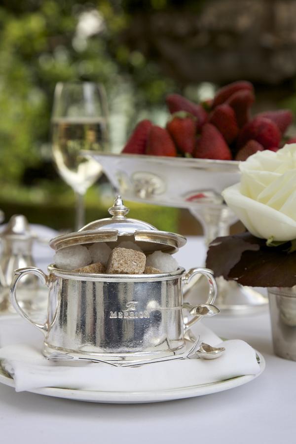 The Merrion Hotel Dublin Bagian luar foto